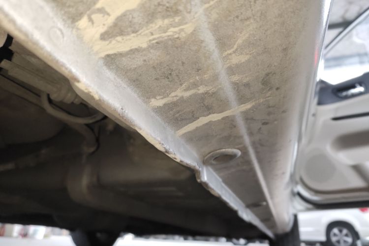 长安 逸动 2014款 1.6L 自动豪华型局部细节9001