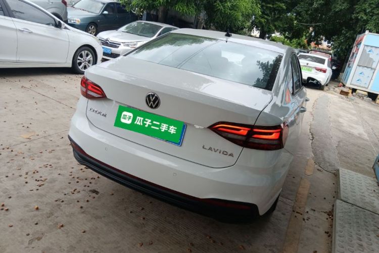 大众 朗逸 2023款 1.5L 自动得逸版车身外观7