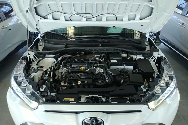 丰田 锋兰达 2022款 2.0L CVT豪华版机舱底盘24