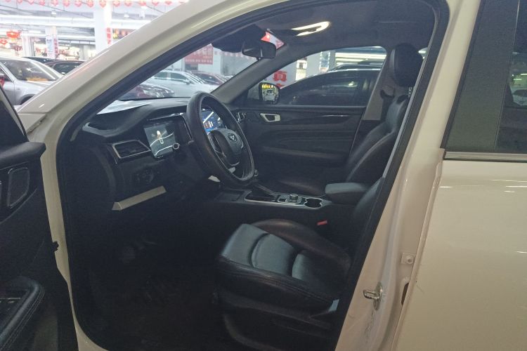 凯翼 炫界 2020款 1.5L CVT耀中控内饰19