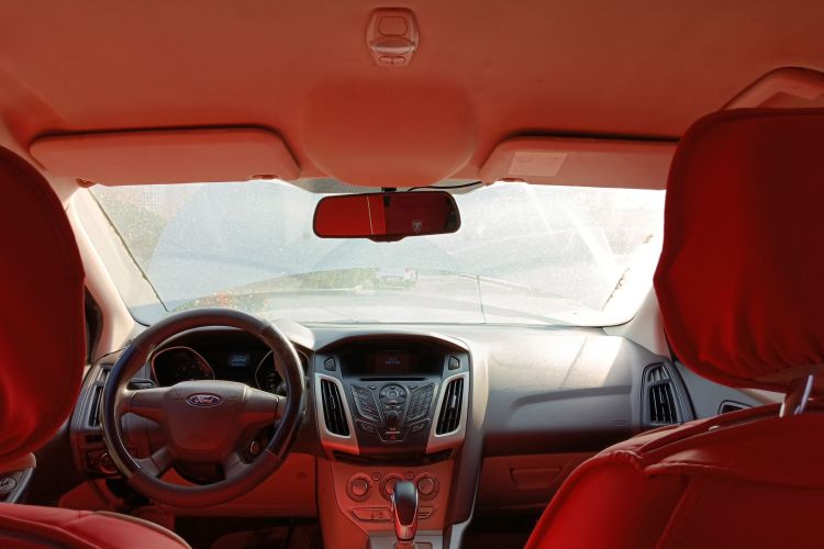 福特 福克斯 2012款 三厢 1.6L 自动舒适型中控内饰22