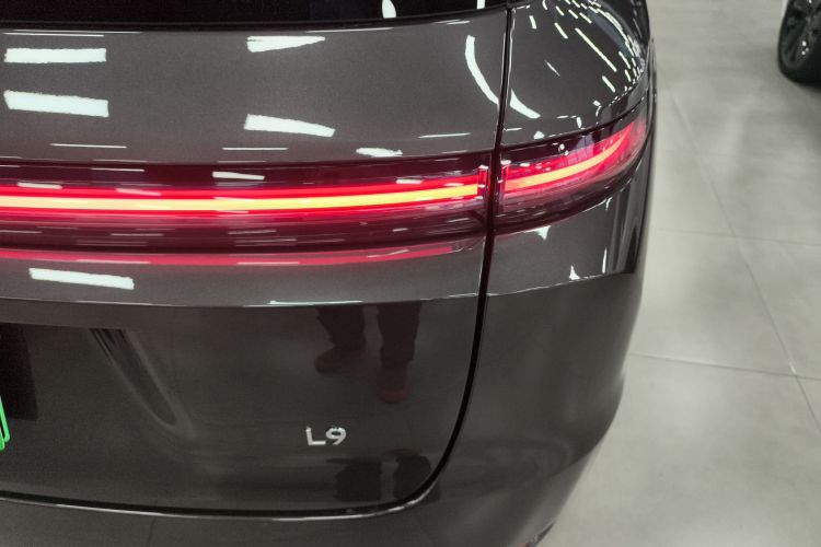 理想汽车 理想L9 2023款 Pro车身外观9