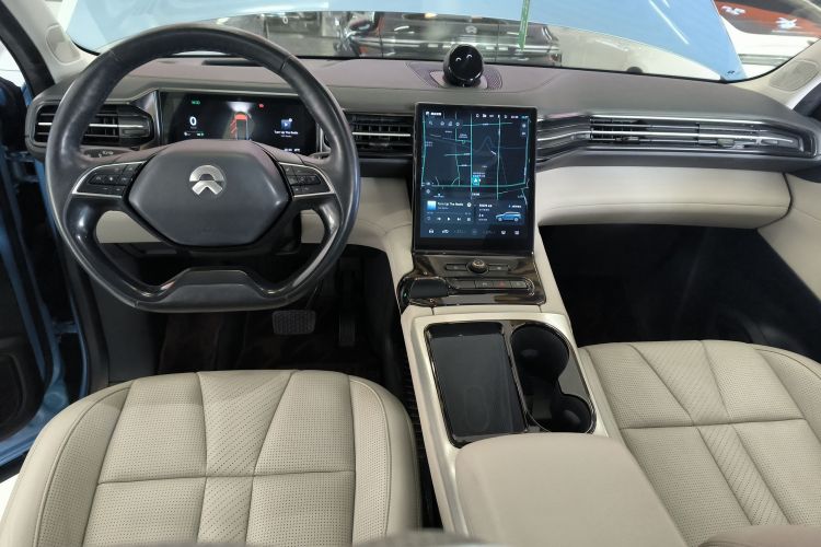 蔚来ES8 2018款 创始版中控内饰12