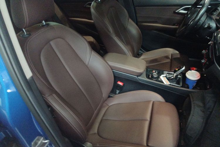 宝马1系 2020款 120i M运动套装局部细节41