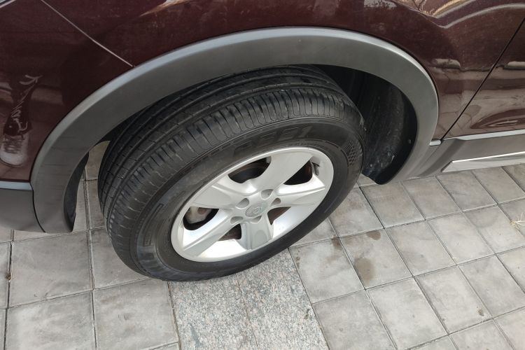 海马S5 2015款 1.6L 手动舒适型车身外观6001