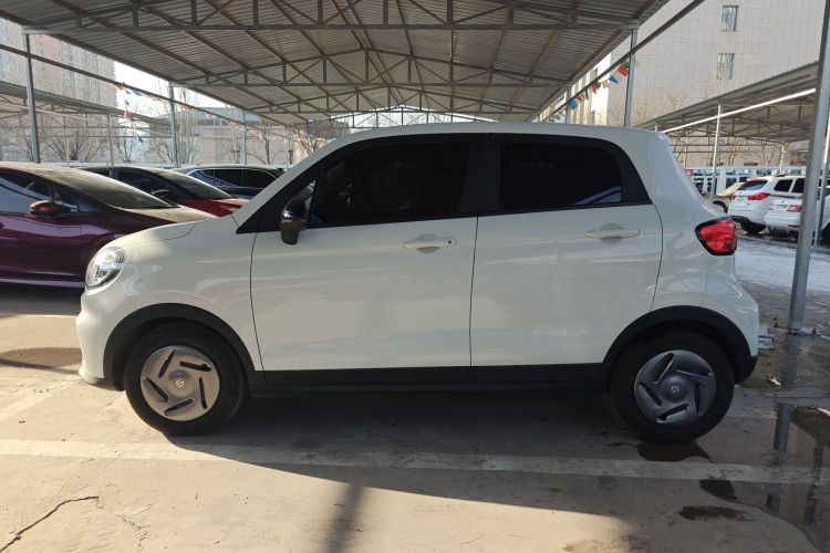 零跑汽车 零跑T03 2024款 200轻享版车身外观4