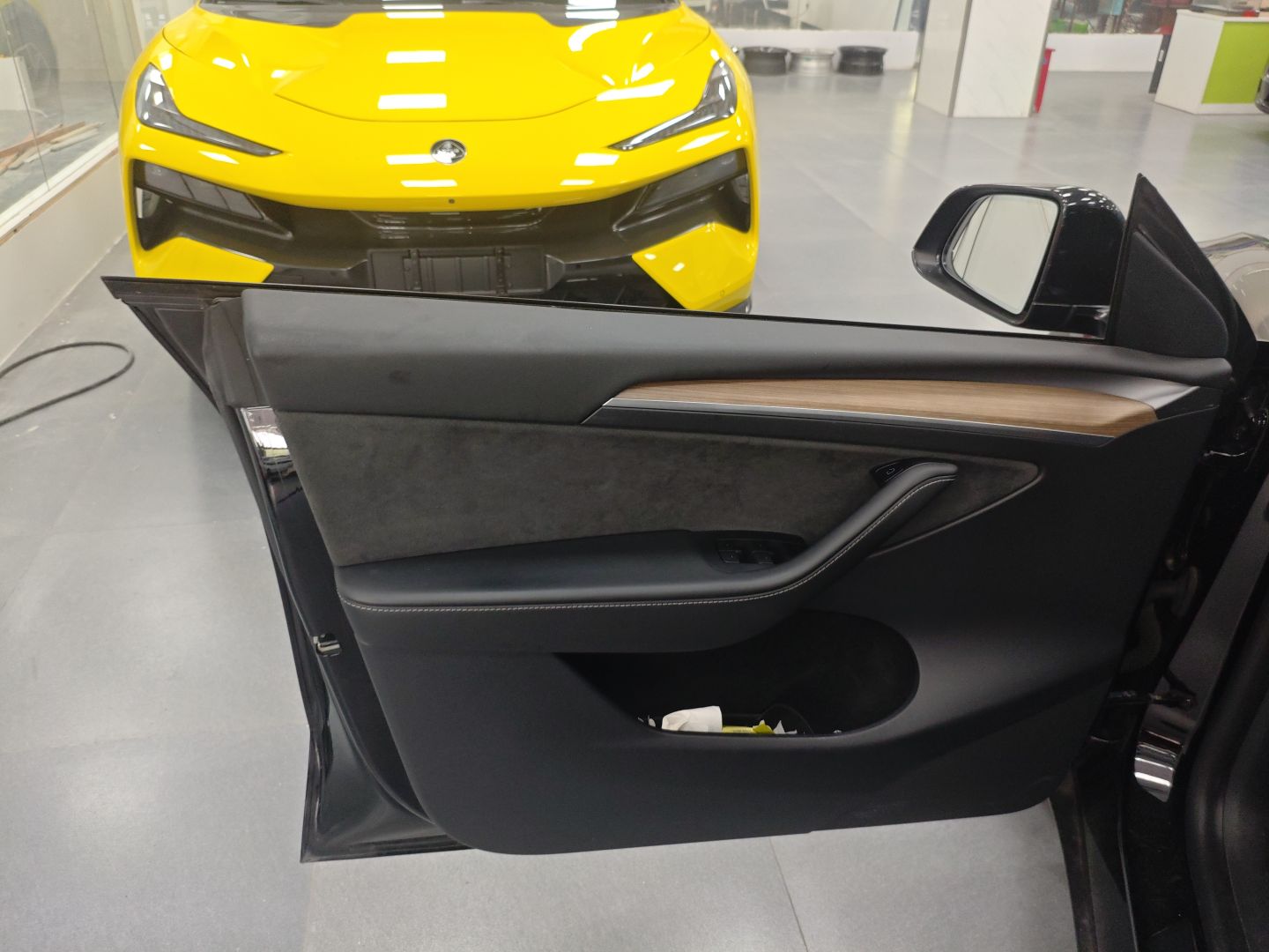 特斯拉 Model Y 2021款 标准续航后驱版