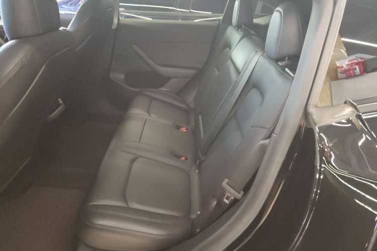 特斯拉 Model Y 2021款 标准续航后驱版中控内饰21