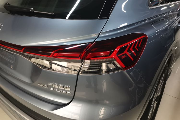 奥迪Q4 e-tron 2023款 40 e-tron 创行版车身外观6006