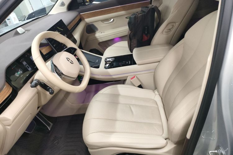 鸿蒙智行 问界M7 2024款 1.5T 后驱Plus版 5座中控内饰19