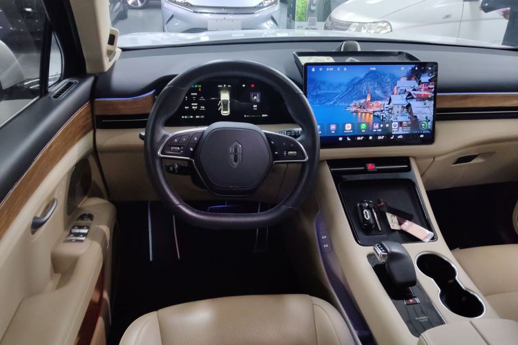 鸿蒙智行 问界M5 2023款 纯电后驱智驾版中控内饰13