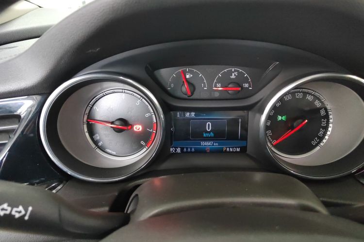 别克 君威 2019款 20T 精英型 国VI中控内饰14