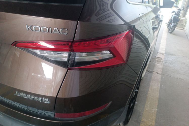 斯柯达 柯迪亚克 2018款 TSI330 7座两驱豪华优享版车身外观6006