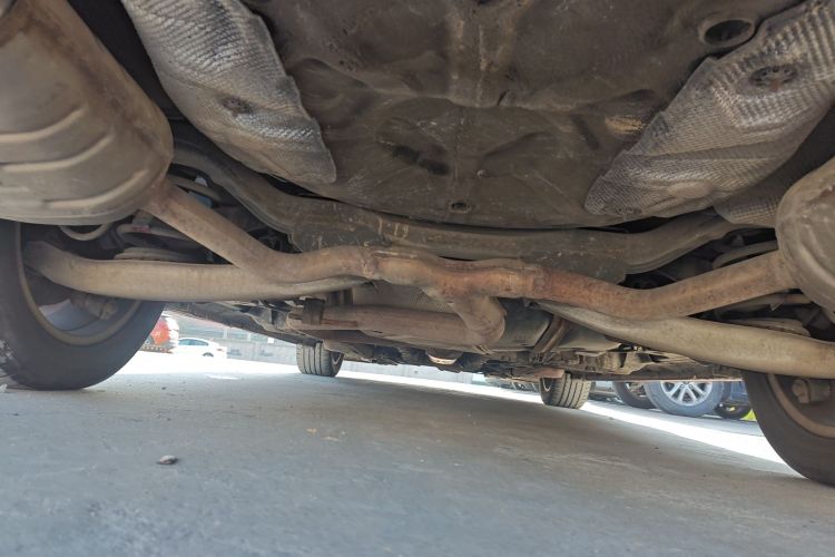 别克 君威 2014款 1.6T 时尚技术型局部细节9009