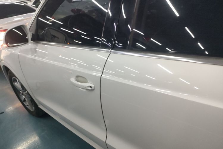 奥迪Q3 2013款 35 TFSI quattro 豪华型车身外观4