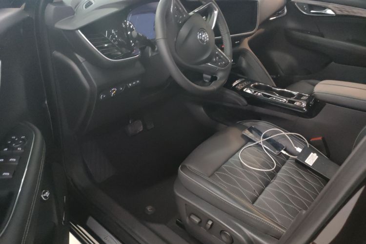 别克 2020款 昂科威S 652T 四驱Avenir艾维亚中控内饰7003