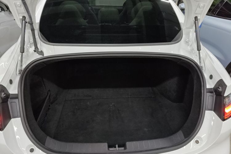 零跑汽车 零跑C01 2023款 525舒享版机舱底盘23