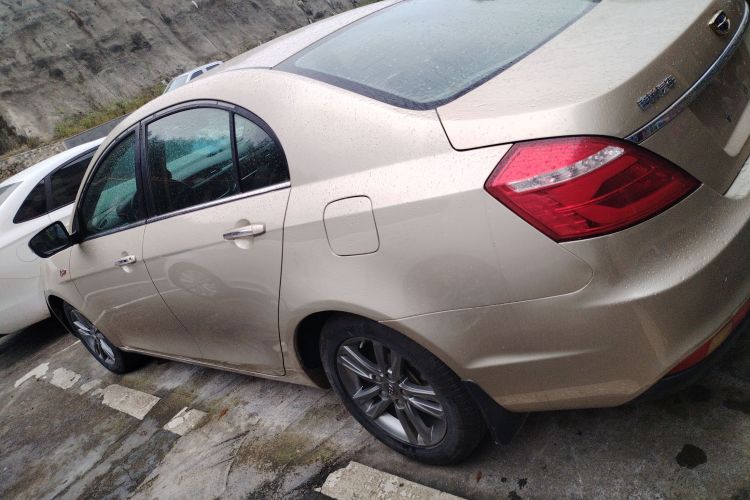 吉利汽车 帝豪 2017款 三厢百万款 1.5L CVT向上版车身外观4