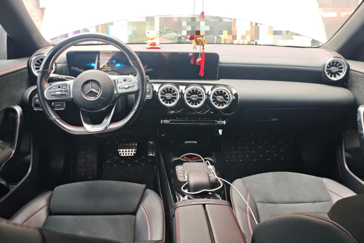 奔驰CLA 2022款 改款 CLA 200 猎跑车中控内饰12