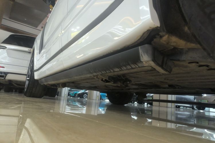 领克09 2021款 2.0T Halo 六座局部细节9002