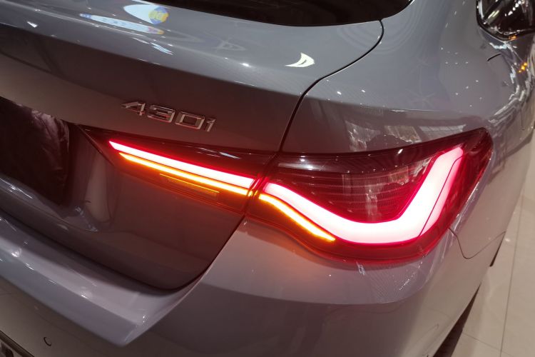 宝马4系 2024款 430i Gran Coupe M运动曜夜套装车身外观9