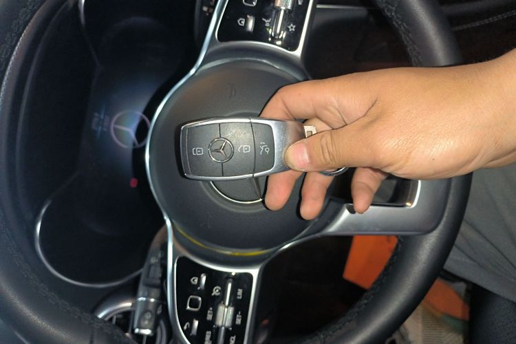 奔驰GLC 2021款 GLC 260 L 4MATIC 豪华型中控内饰7001