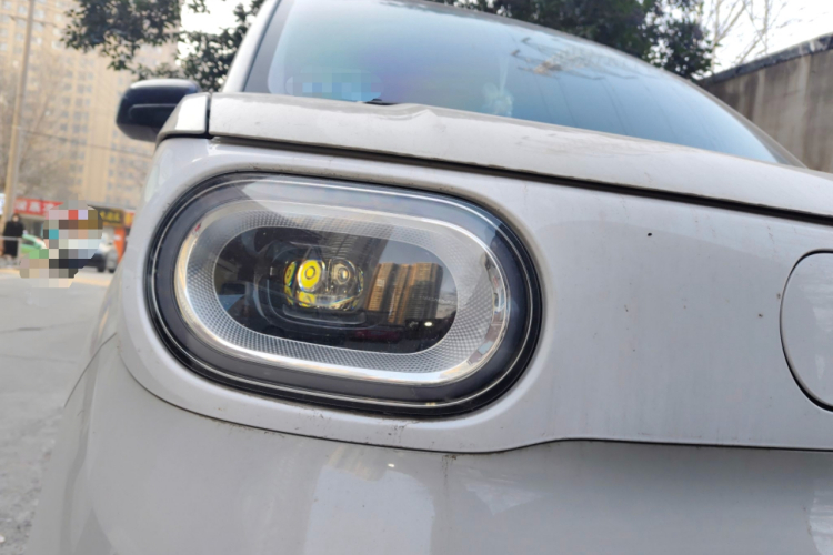 五菱汽车 宏光MINIEV 2024款 第三代 215km 青春版车身外观8