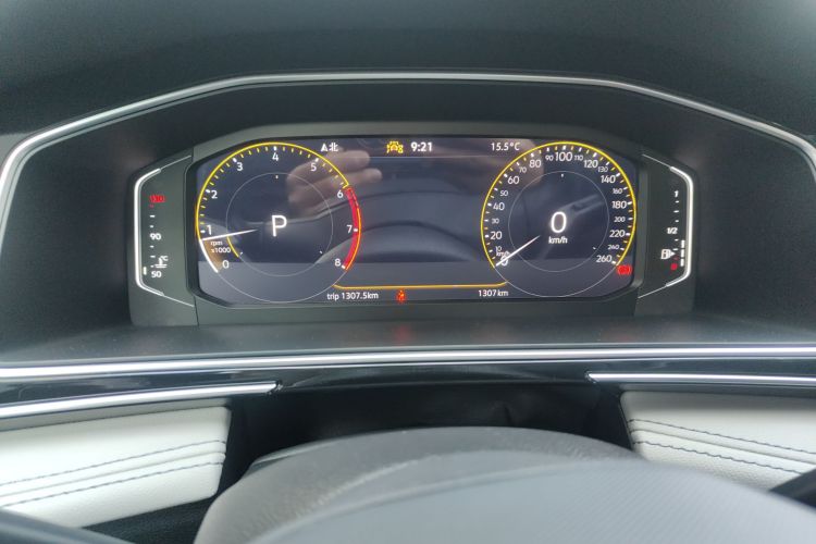 大众 途观L 2025款 出众款 300TSI 自动两驱龙腾版中控内饰14