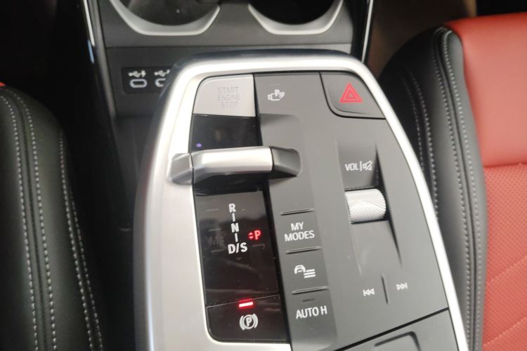 宝马X1 2023款 xDrive25Li M运动套装中控内饰18