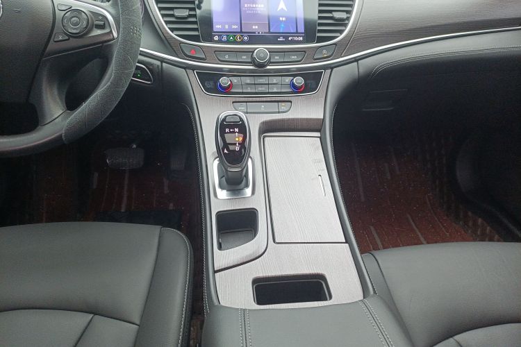 别克 君越 2022款 652T 豪华型局部细节18