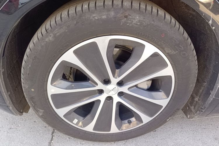 鸿蒙智行 智界R7 2024款 纯电 667km Pro车身外观6007