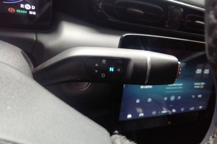 零跑汽车 零跑T03 2020款 400豪华版中控内饰18