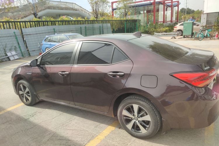 丰田 雷凌 2017款 改款双擎 1.8H GS-L E-CVT领先版 国V车身外观4