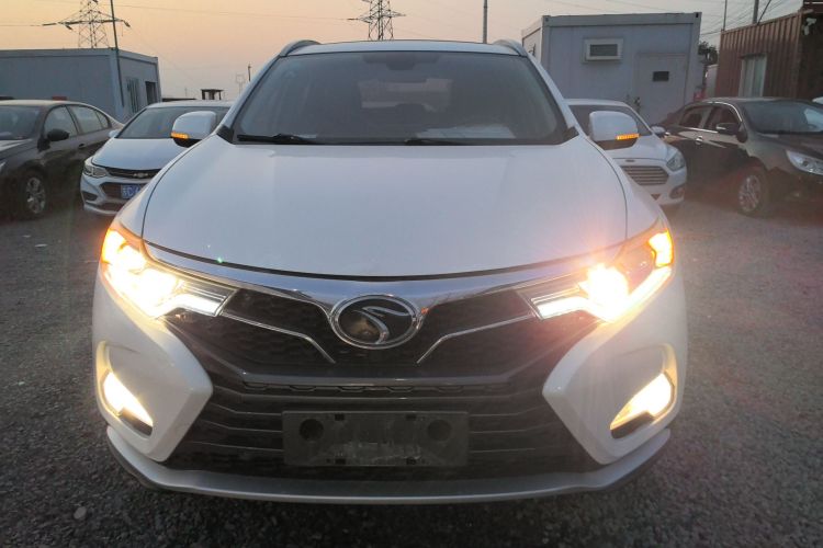 东南DX7 2019款 1.5T 自动智联旗舰版 国VI车身外观2