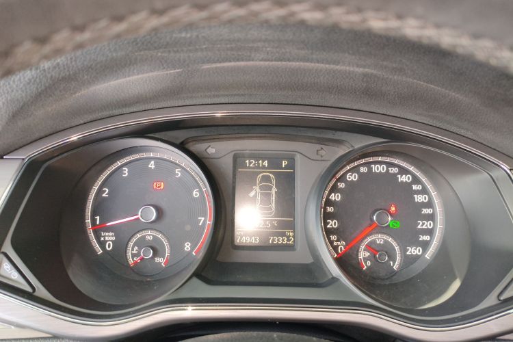 大众 帕萨特 2016款 280TSI DSG尊荣版中控内饰14