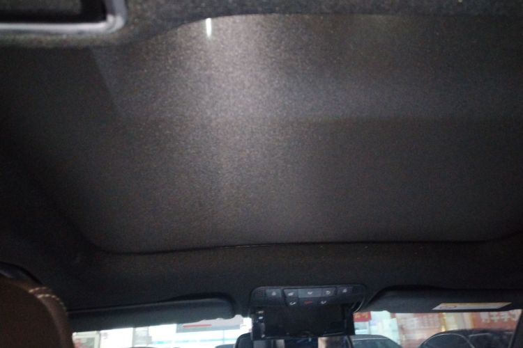 奔驰GLC 2019款 GLC 260 L 4MATIC 动感型局部细节22