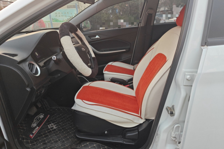 奇瑞 瑞虎3X 2020款 质享版 1.5L CVT尊贵版中控内饰19