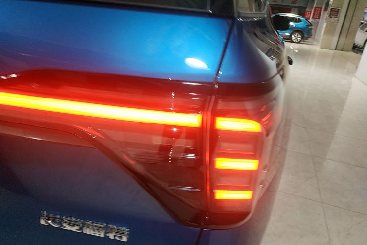 福特 2023款 锐界L 2.0T EcoBoost E混动四驱七座 STLine车身外观6006