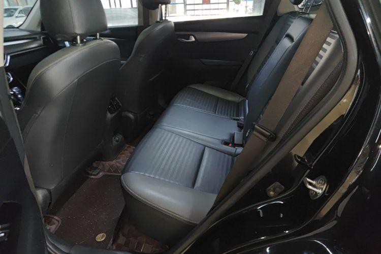 起亚 智跑 2019款 2.0L 自动智享豪华版中控内饰21