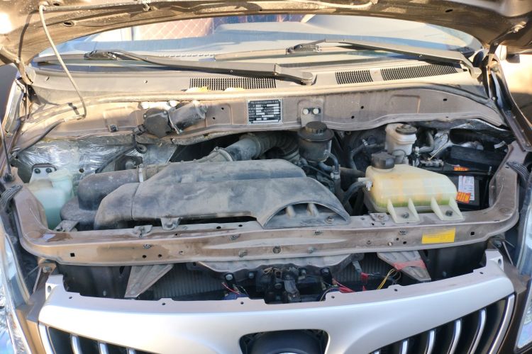 福田 风景G5 2020款 2.0L长轴平顶9座多用途乘用车1TZS局部细节24