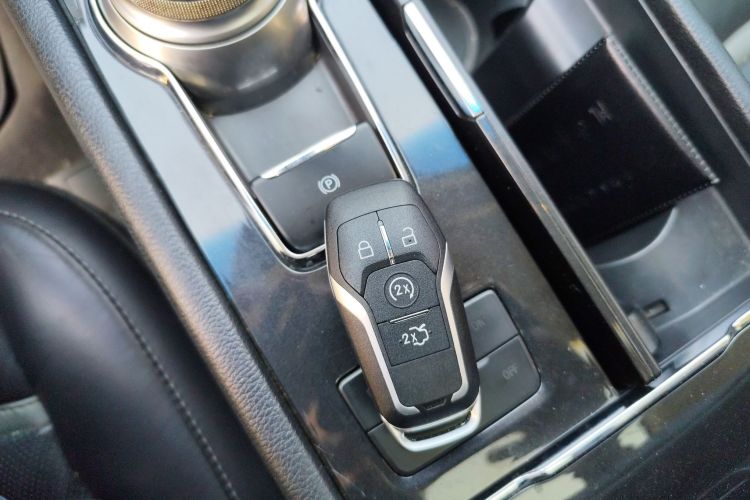 福特 金牛座 2018款 EcoBoost 245 卓越型 国V中控内饰11