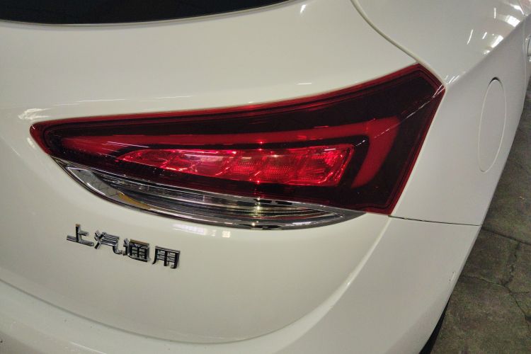 别克 阅朗 2019款 18T 自动互联旗舰型 国V车身外观9