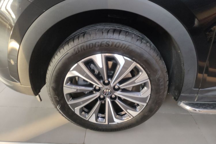 别克 2025款 昂科威Plus 28T 两驱白金版车身外观6007