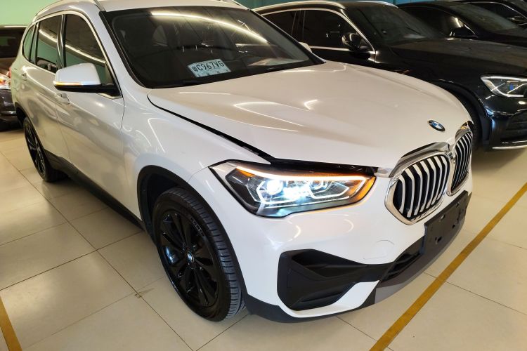 宝马X1 2021款 sDrive20Li 时尚型车身外观6002