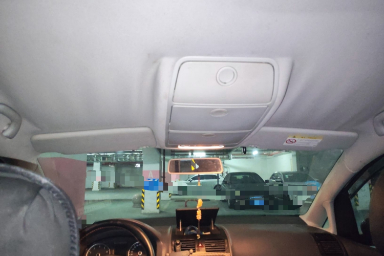 大众 途安 2015款 1.4T 手动风尚版5座中控内饰22