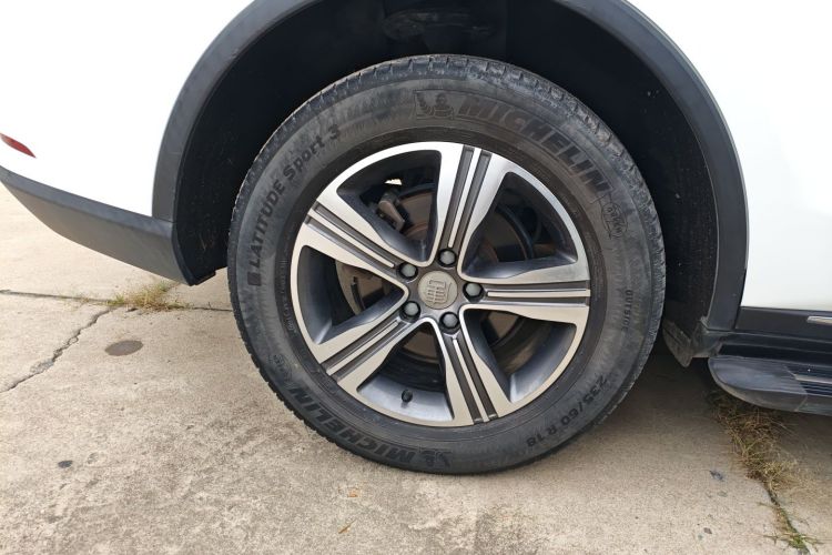 比亚迪 唐 2018款 2.0T 自动智联尊悦型 7座 国V车身外观6008