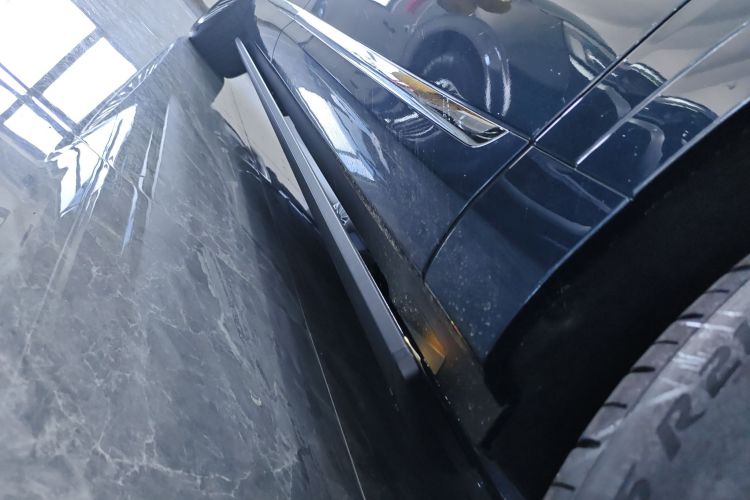 鸿蒙智行 问界M9 2025款 增程 Ultra版 52kWh 6座版局部细节9001