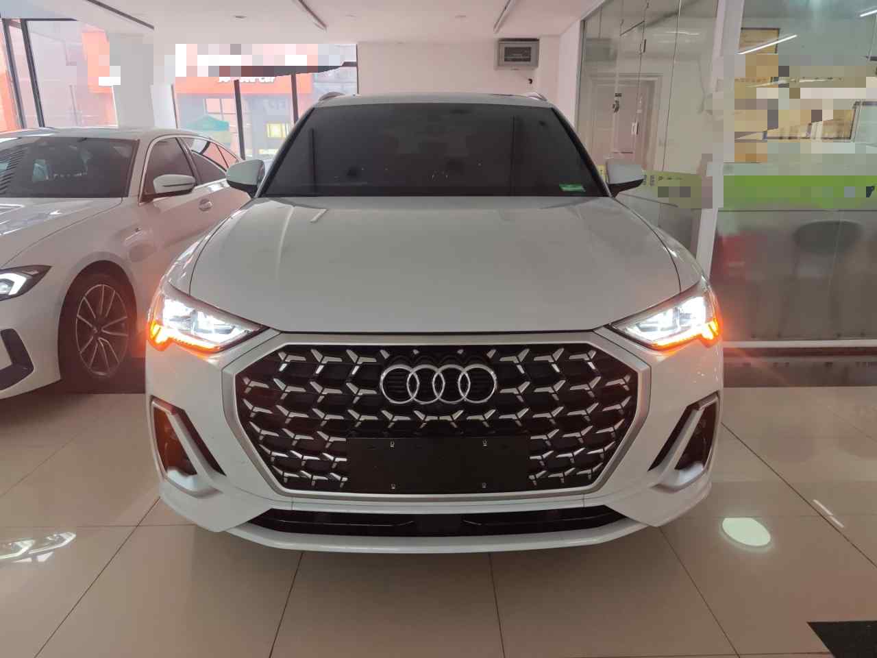 奥迪Q3 2024款 35 TFSI 时尚动感型(1)