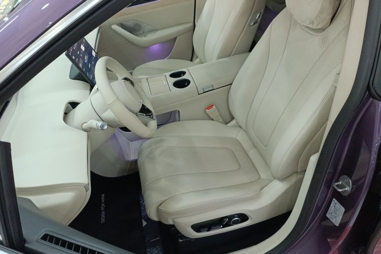 鸿蒙智行 智界R7 2025款 增程 251km Max局部细节19