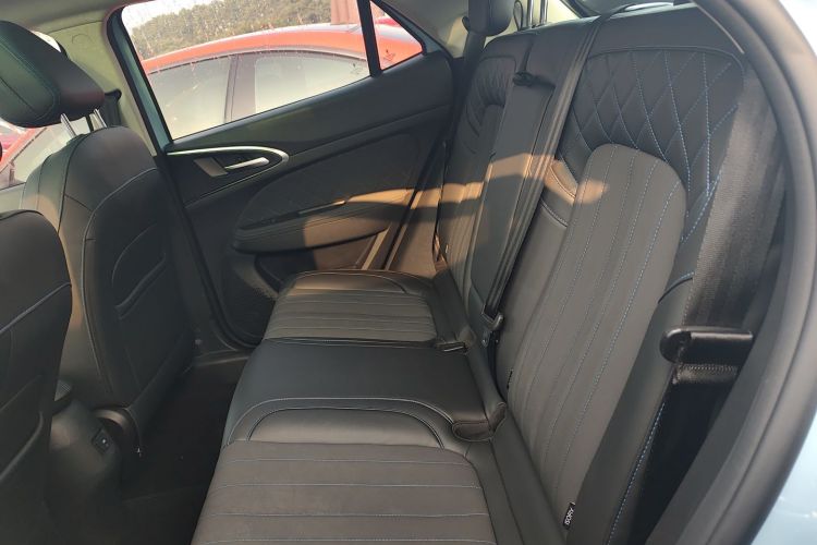 欧拉好猫 2021款 400km标准续航 雅典娜版 磷酸铁锂中控内饰21